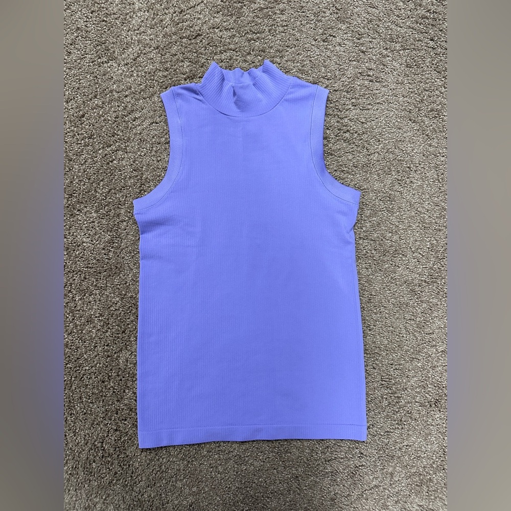 NWOT Athleta Renew Mock Neck Sleeveless Top XS, Lilac